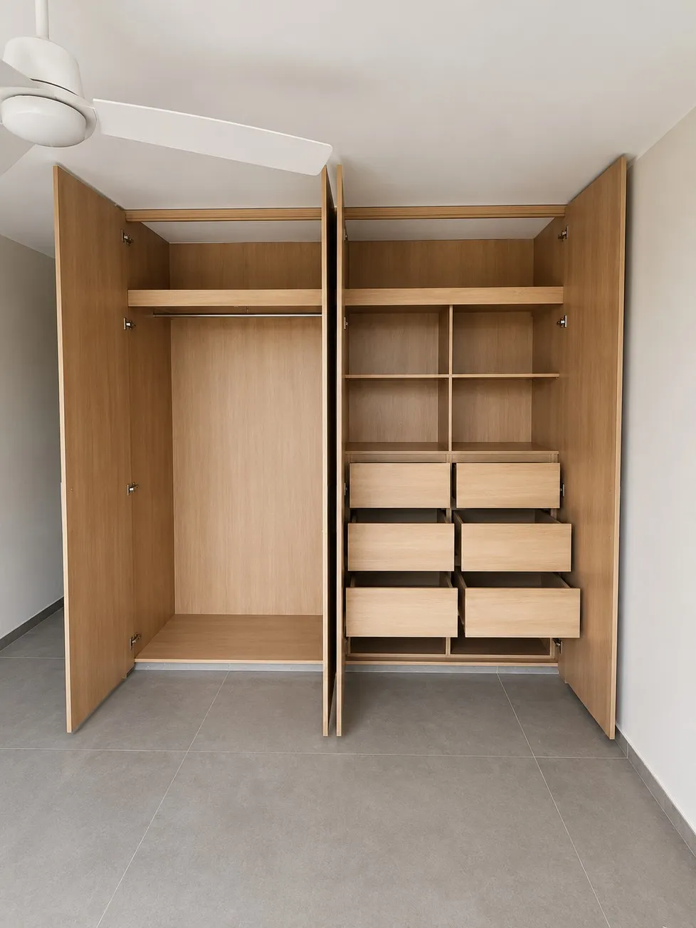 Clóset de madera a medida con cajones